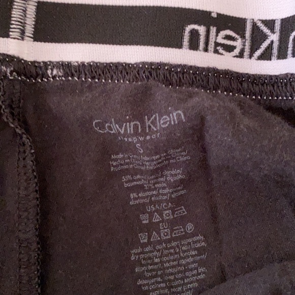 Calvin Klein leggings - Picture 2 of 2